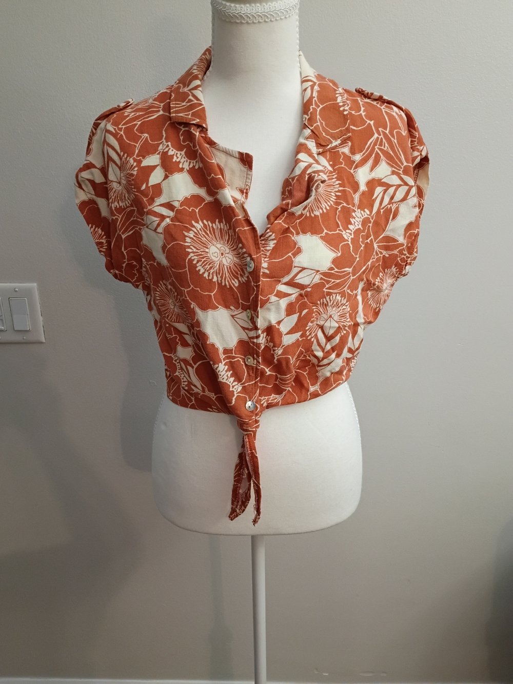 Tie-Front Floral Button-Down Shirt in Rust and Cream